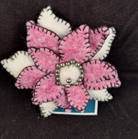 Hand stitched Brooch (Pink /White Floral)