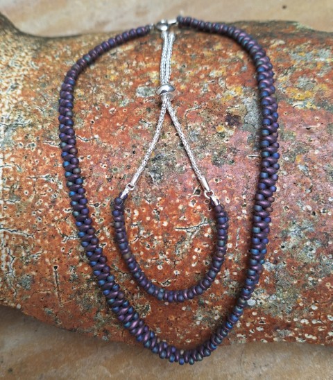Hand strung necklace with bracelet
