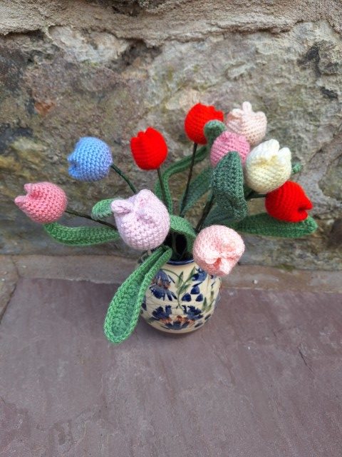 Hand made crochet tulip ( light pink )
